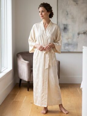 Vintage Luxury Silk  Medium Robe